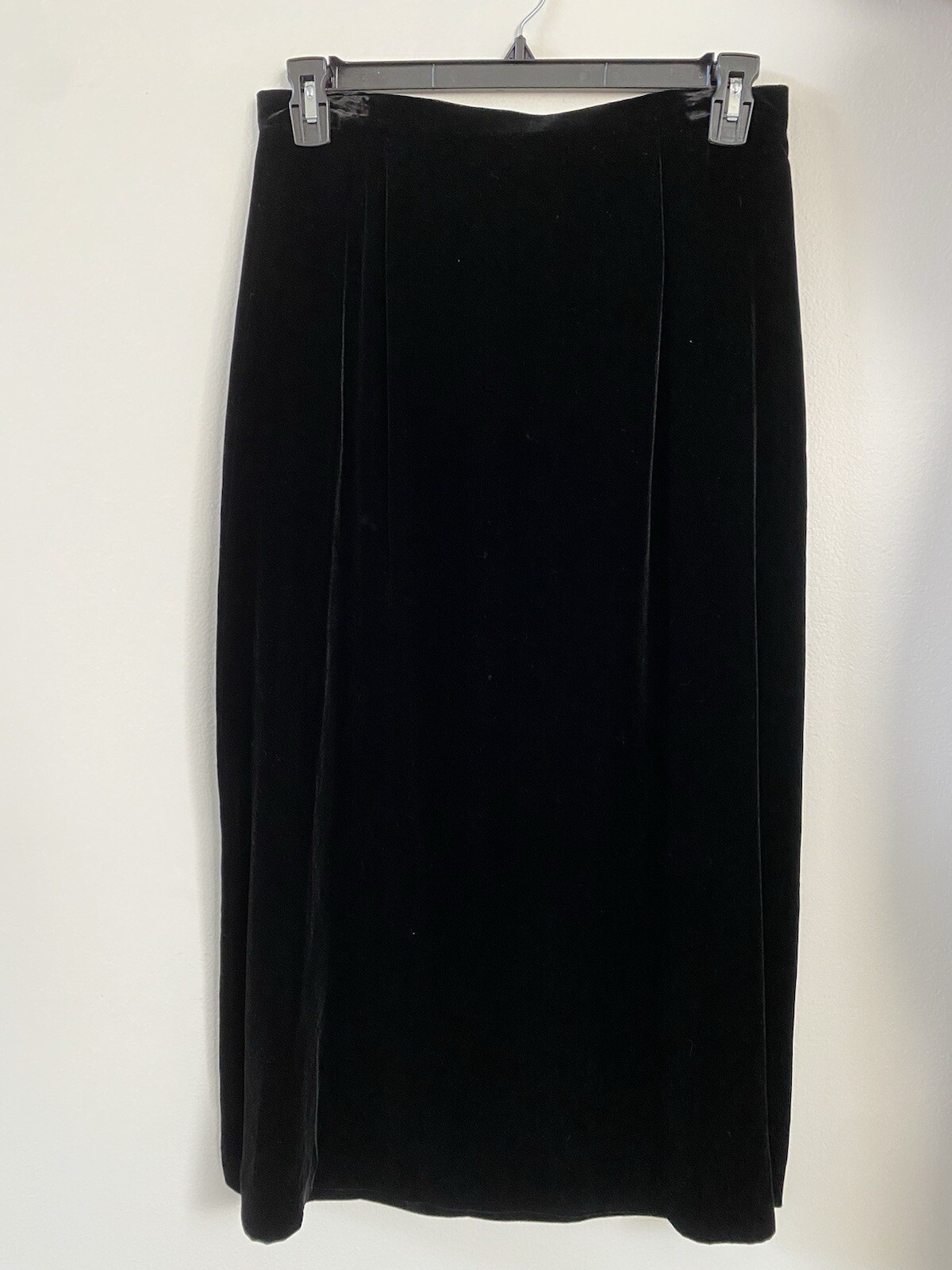 Vintage Petite Sophisticate Women’s Black Full Length Velvet Skirt Sz 14P