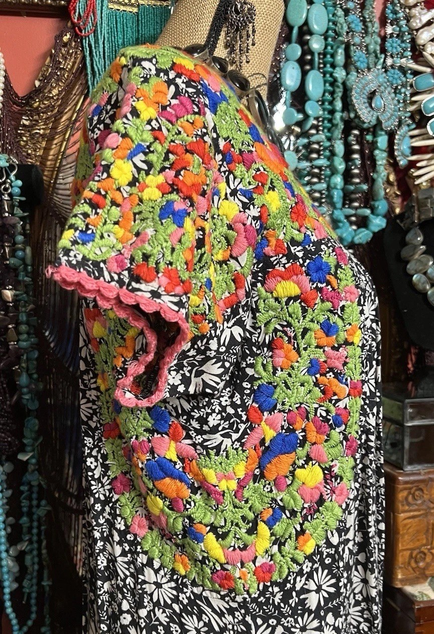 Beautiful “Sister Mary” Black And White Multi Floral Color Embroidery Oaxacan ML