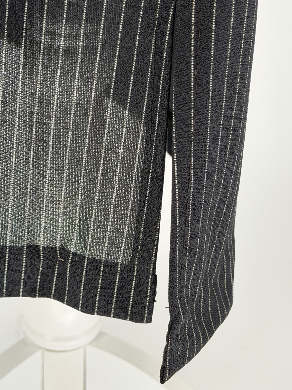 Vintage Tab-Sleeve-Black & White Pinstripe Shirtwaist dress-Size 14-No Belt