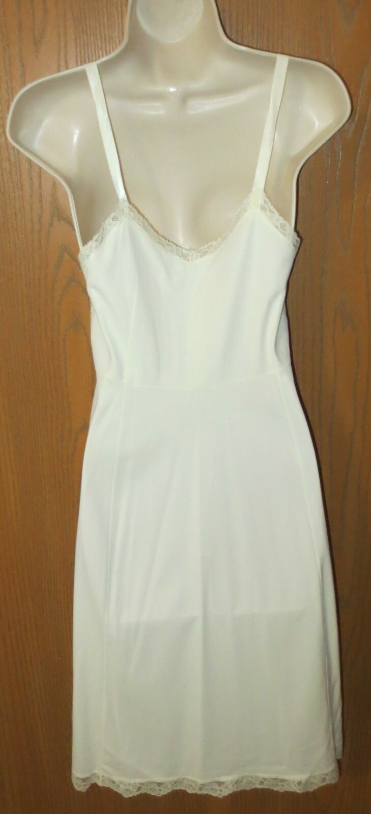 GOSSARD ARTEMIS IMAGE IVORY proportioned fit lingerie full slip 36 B MINT RARE