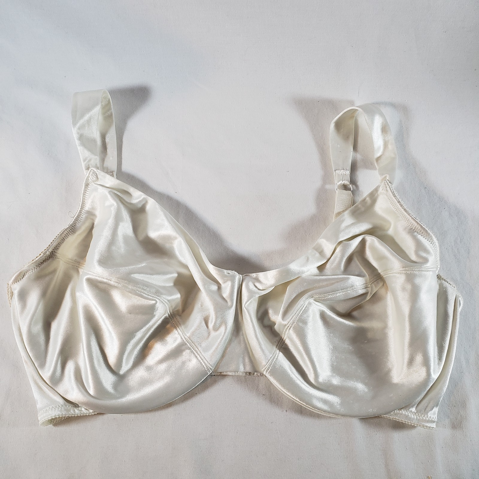 Victoria&rsquo;s Secret Second Skin Satin Unlined Full Coverage Bra 40DD White