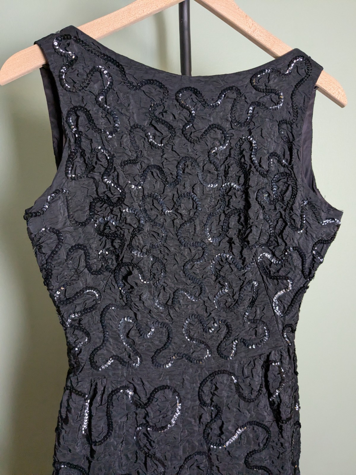 Sequin Squiggly Design True Vintage Black Pencil Wiggle Dress