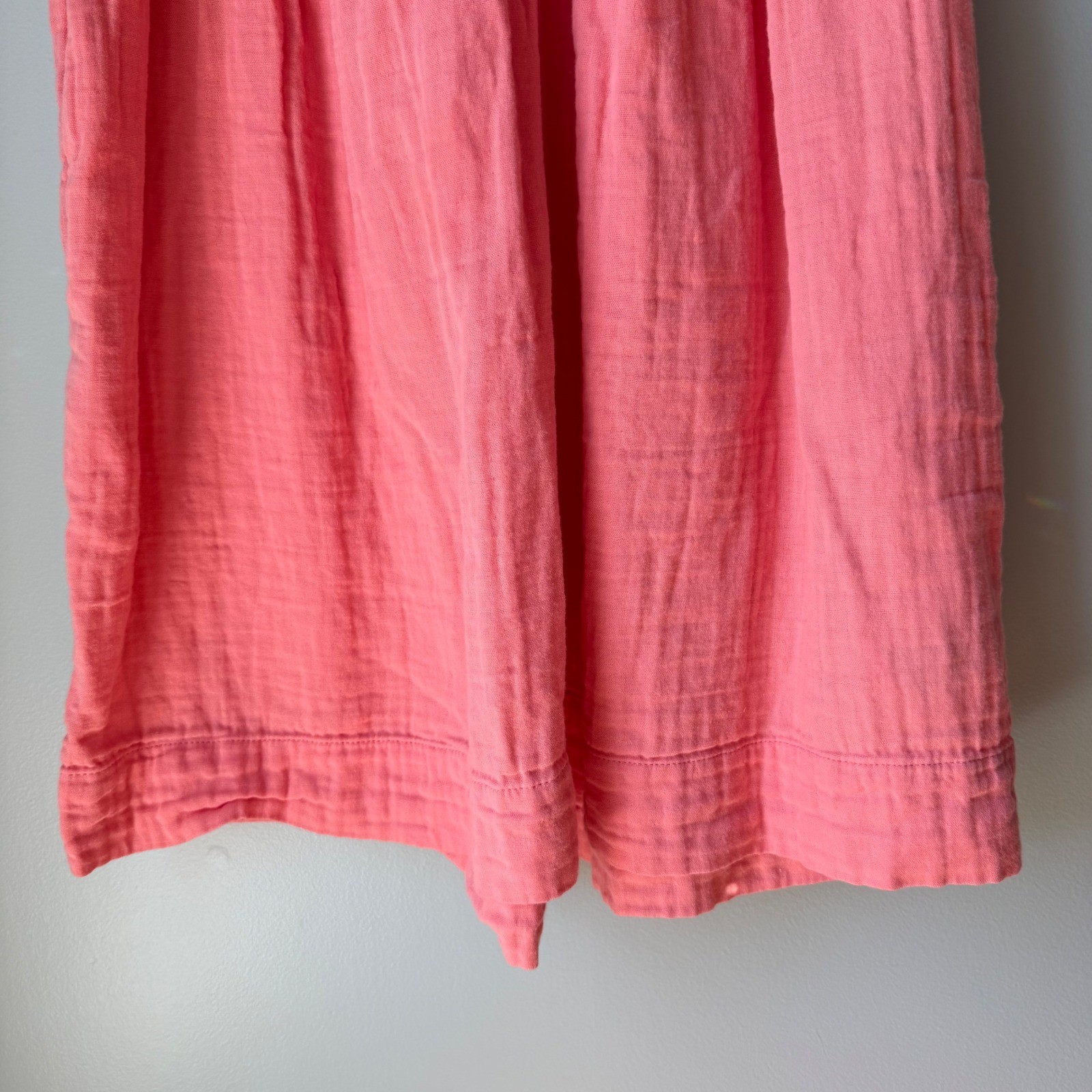 Old Navy Crinkle Gauze Flutter Sleeve Peach Dress V-Neck Tiered Pockets Medium