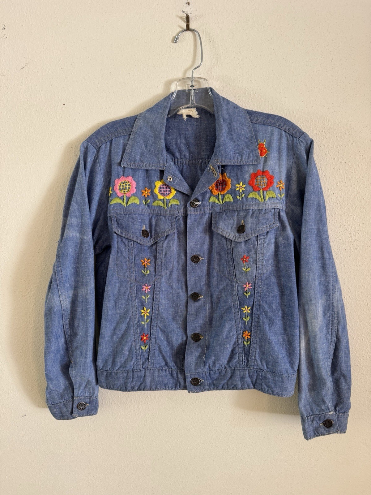 1970s Embroidered Chambray Jacket Floral Western Trucker Cotton Mexico S/M VTG