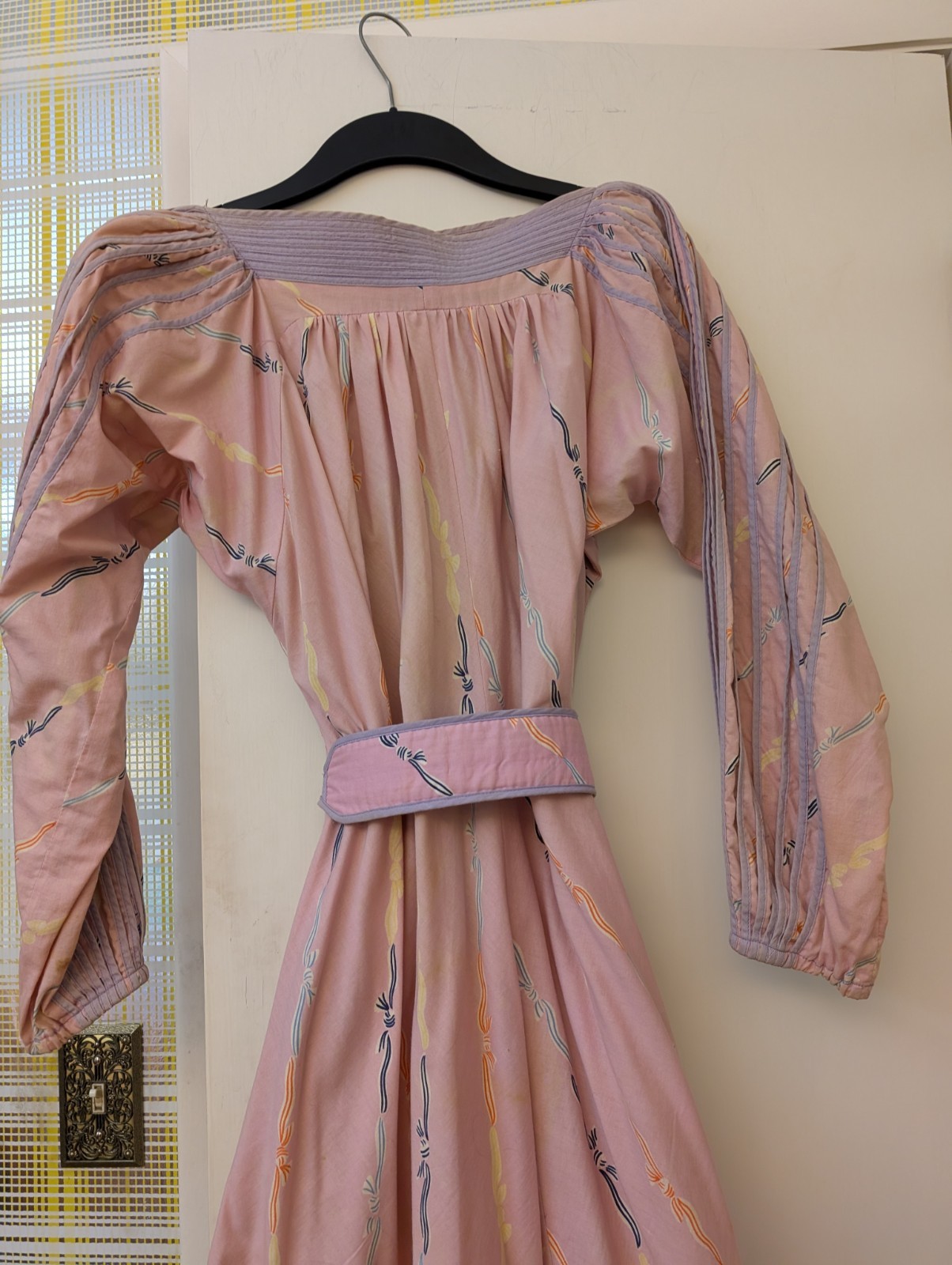 Vintage Beautiful Pink Dress With Juliet Sleeves Belt 79 Inches Renaissance