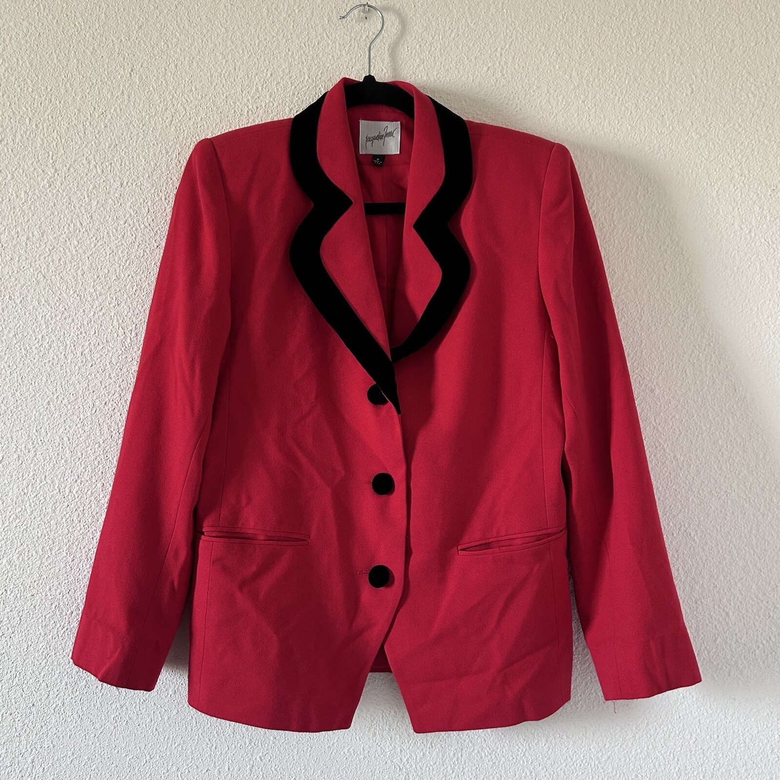 Jacqueline Ferrar VTG Women’s Blazer 8 Red Black Velvet Outlined Collar Pockets