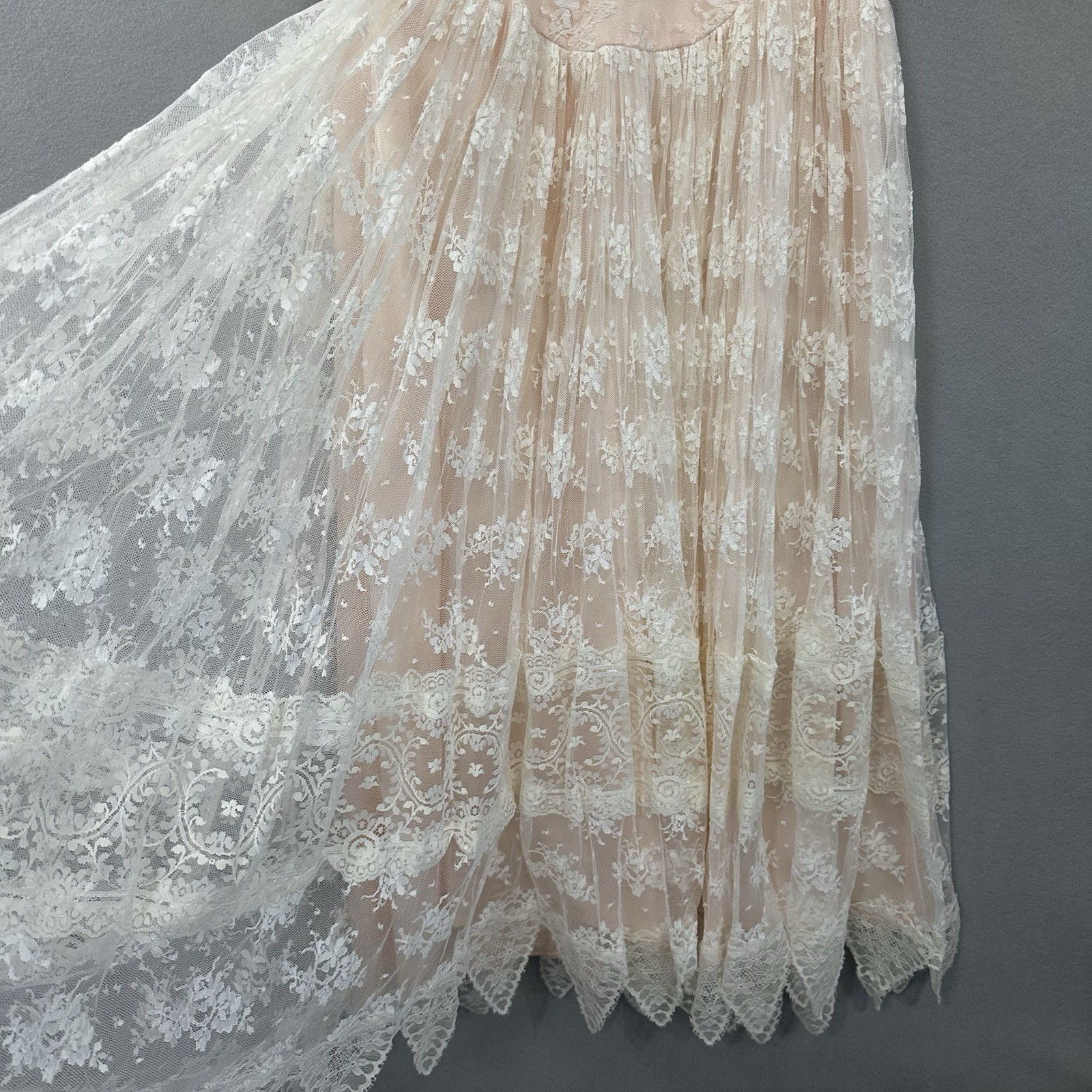 Vtg Jessica McClintock Romantic Victorian Floral Lace Dress Peach Cream SZ 8 USA