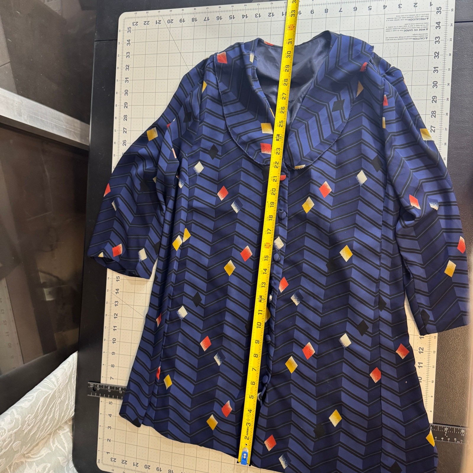 Vintage 80s Geometric Optical Illusion Tunic Blouse Sheer Chiffon Side Slits Top