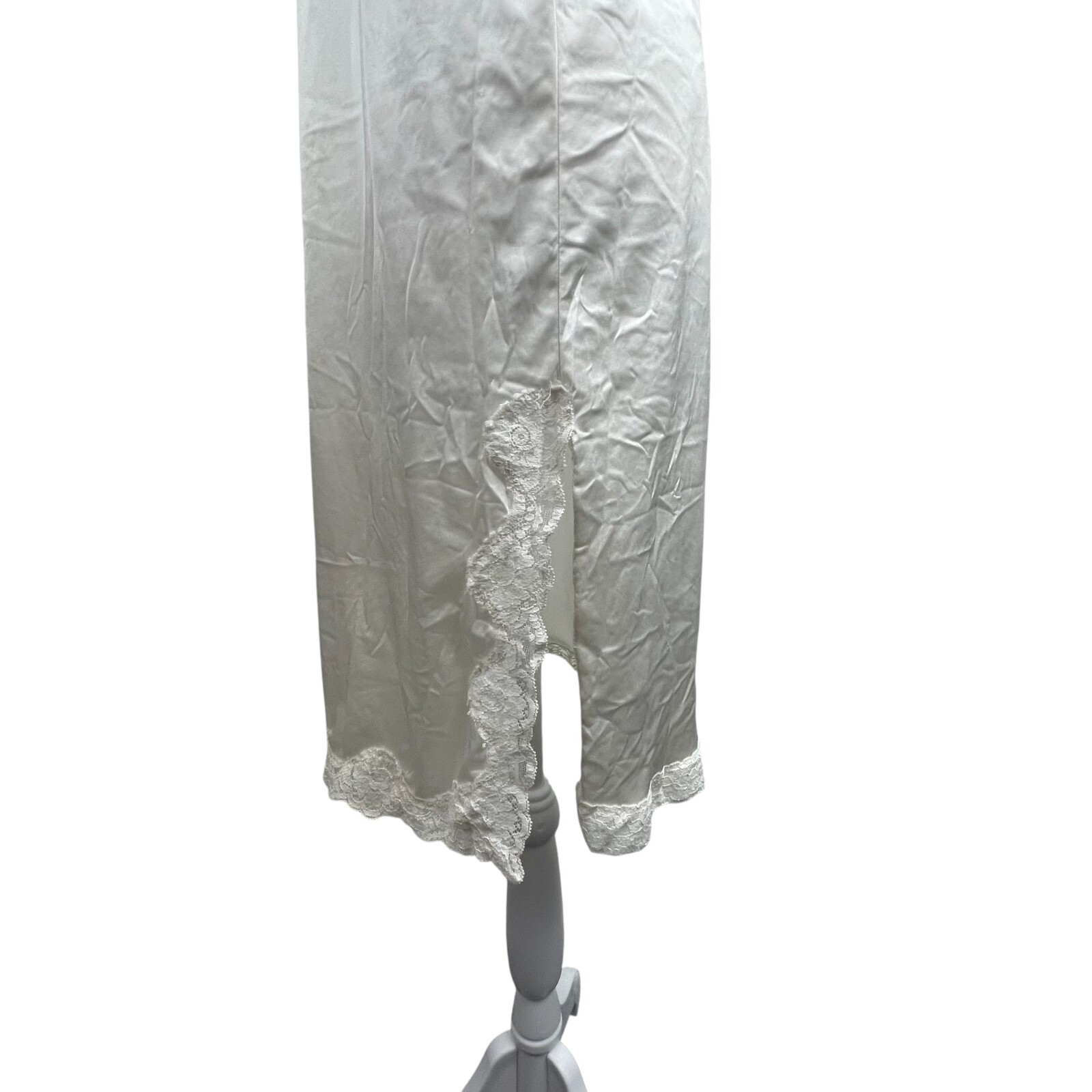 VTG 70s Vaseratte Nylon Full Slip Ivory Underwire 34B Lace Coquette Pin Up USA