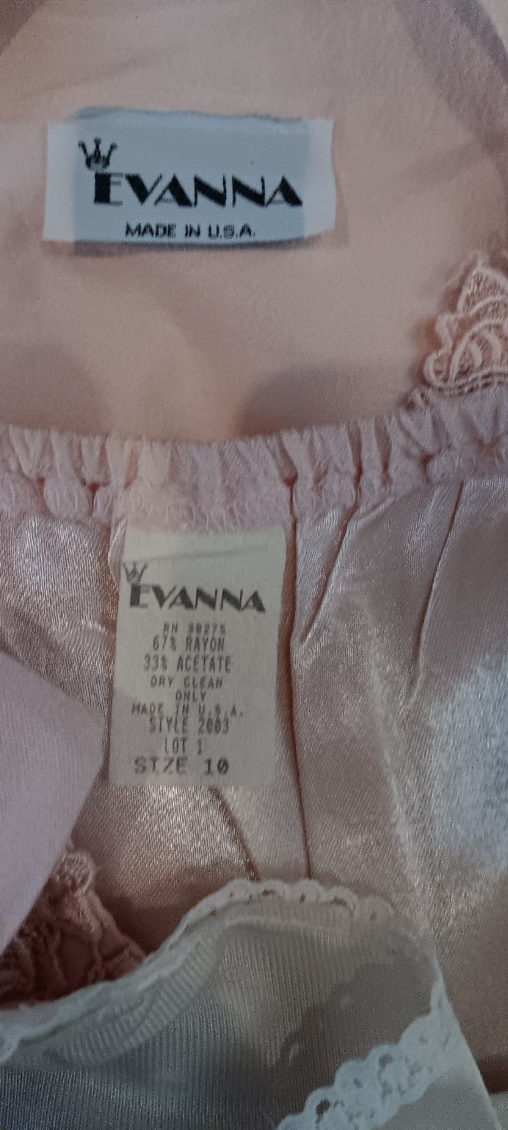 Evanna Women&rsquo;s Floral Applique Pastel Pink 3 Piece Skirt Suit size 10 AA334