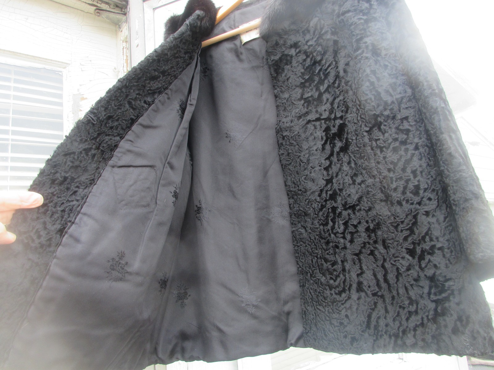 Sid Goldman Persian Curly Lamb Black Crop Jacket with Mink Collar 38 to 40 Bust