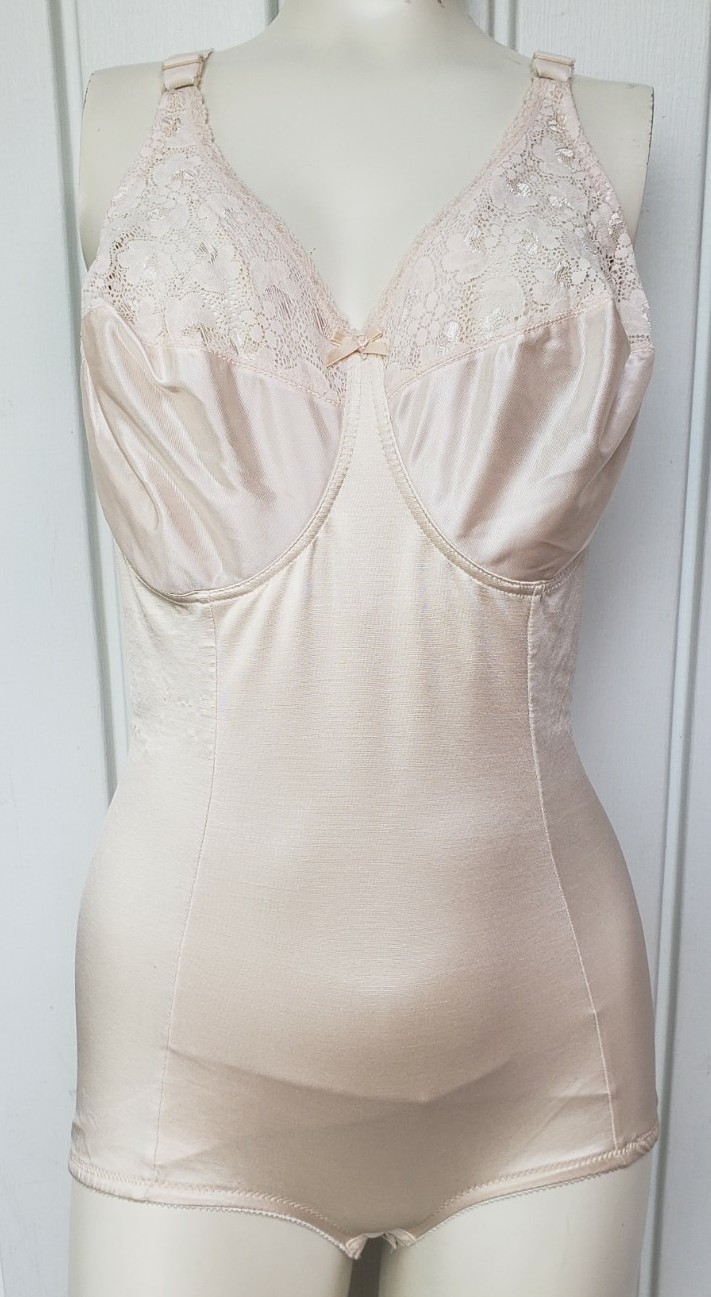 Vintage Va Bien Shapewear Girdle Size 40D Wirefree Beige Style 1291 Fem Cd