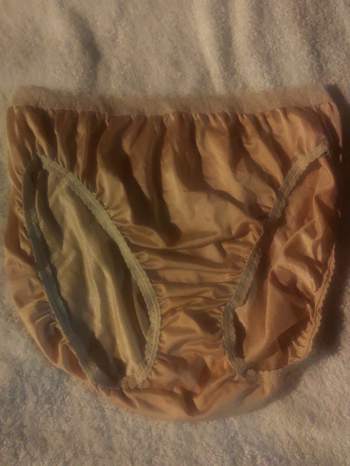 Size 9 Hanes 100% nylon Silky Soft Hicut panties w/tags. Beige