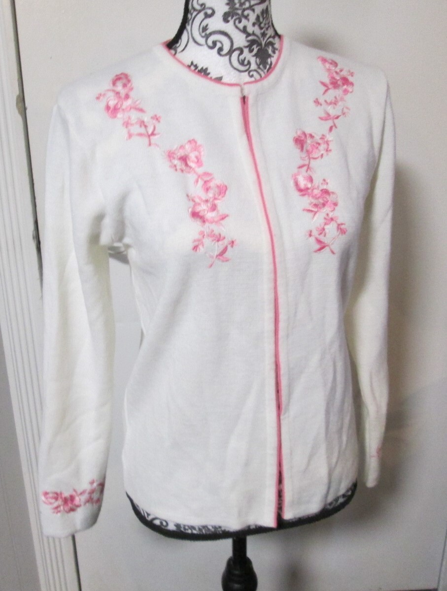 vintage embroidered Ashley sweater size medium white with pink flowers