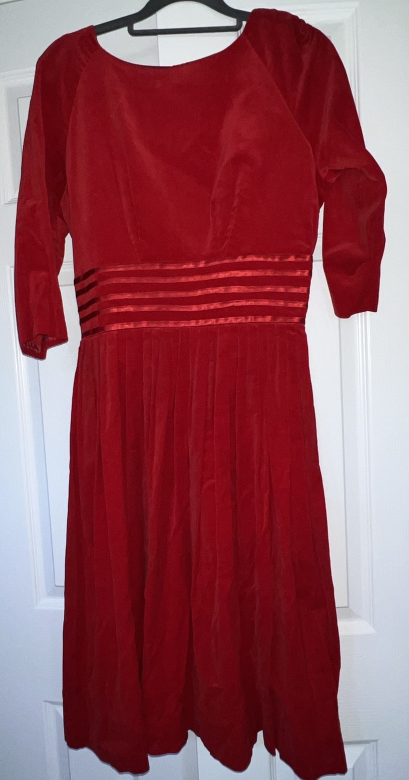 Carol Brent S/M Vintage red Velveteen dress 1950s fit flare cocktail scoop neck