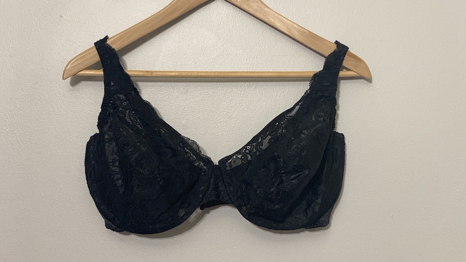 Vintage Olga 40DD Sheer Lace Bra 33580 Unlined Black Lingerie Underwire