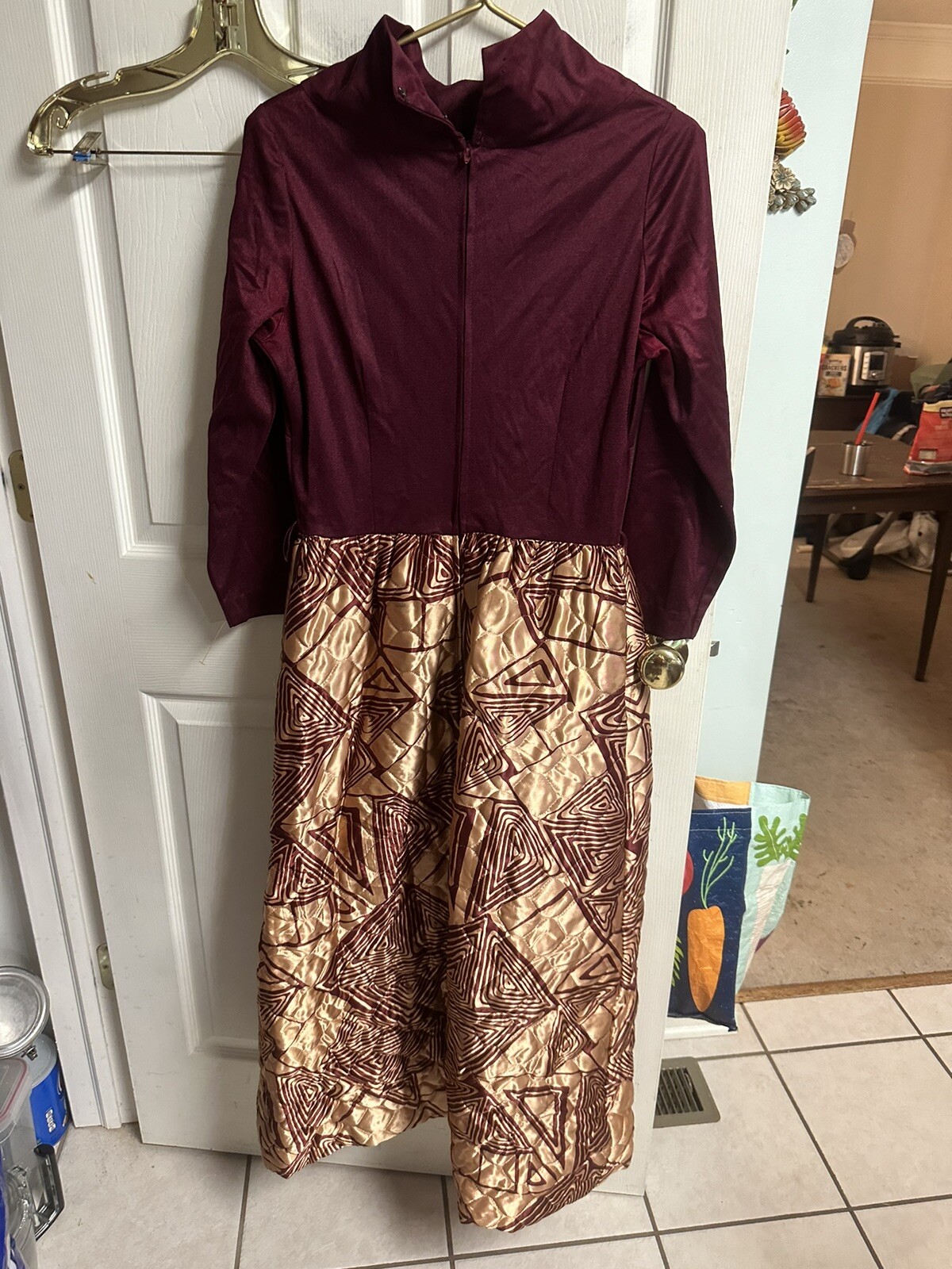 VNT 60s 70s Quilted Maxi Mod Hostess Dress House Red Burgundy Zip Med 36 Bust
