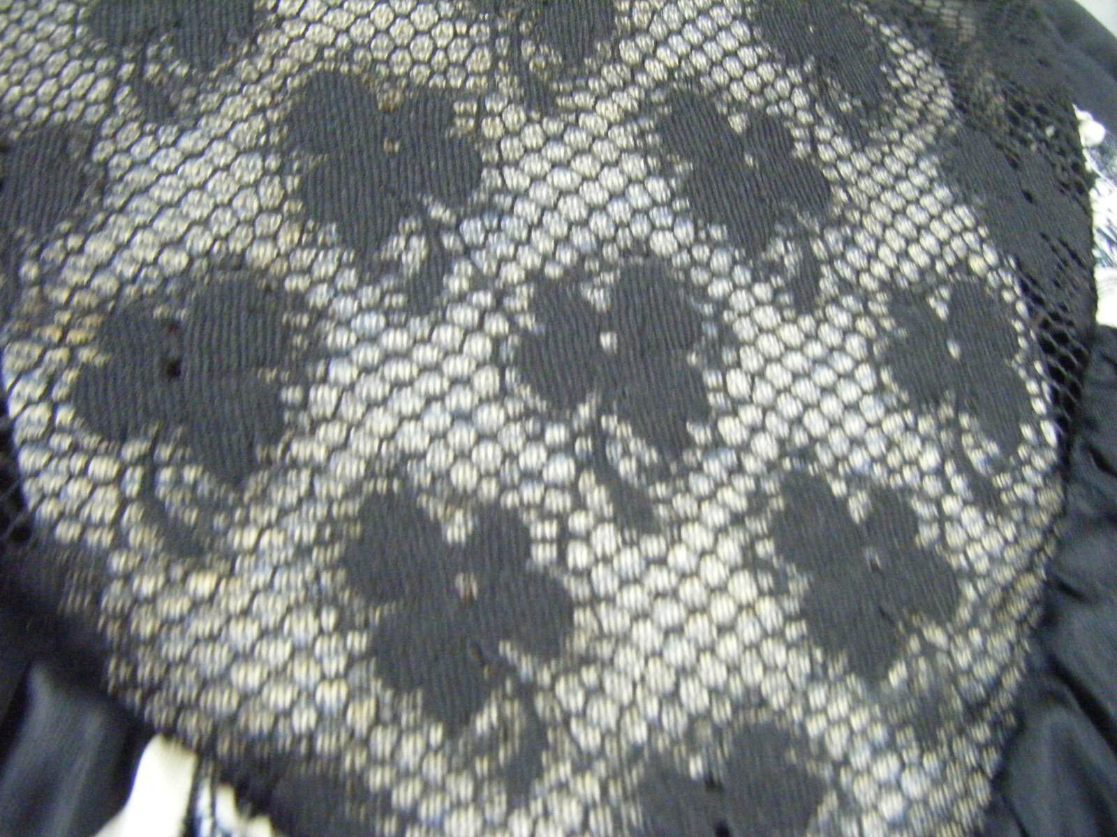 Vtg 70s Black White Floral Printed Illusion Neckline Cape Dress-Bust 31/3XS-2XS