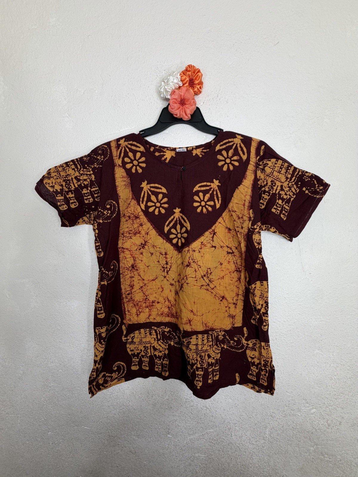 Vintage 100% Cotton Made in India Batik Elephant Short Sleeve Blouse Shirt L