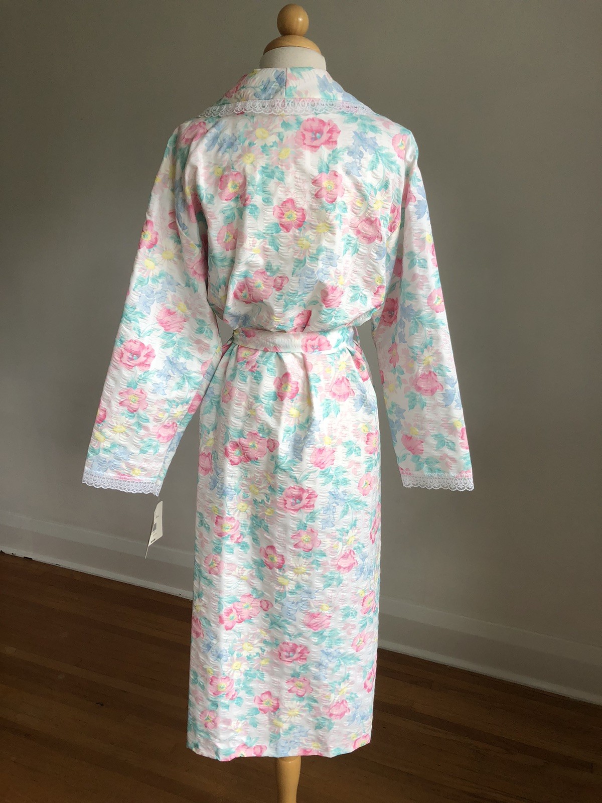 STUNNING NWT VTG CACHET Floral PolyCottton & White Lace Full-length Robe SZ M