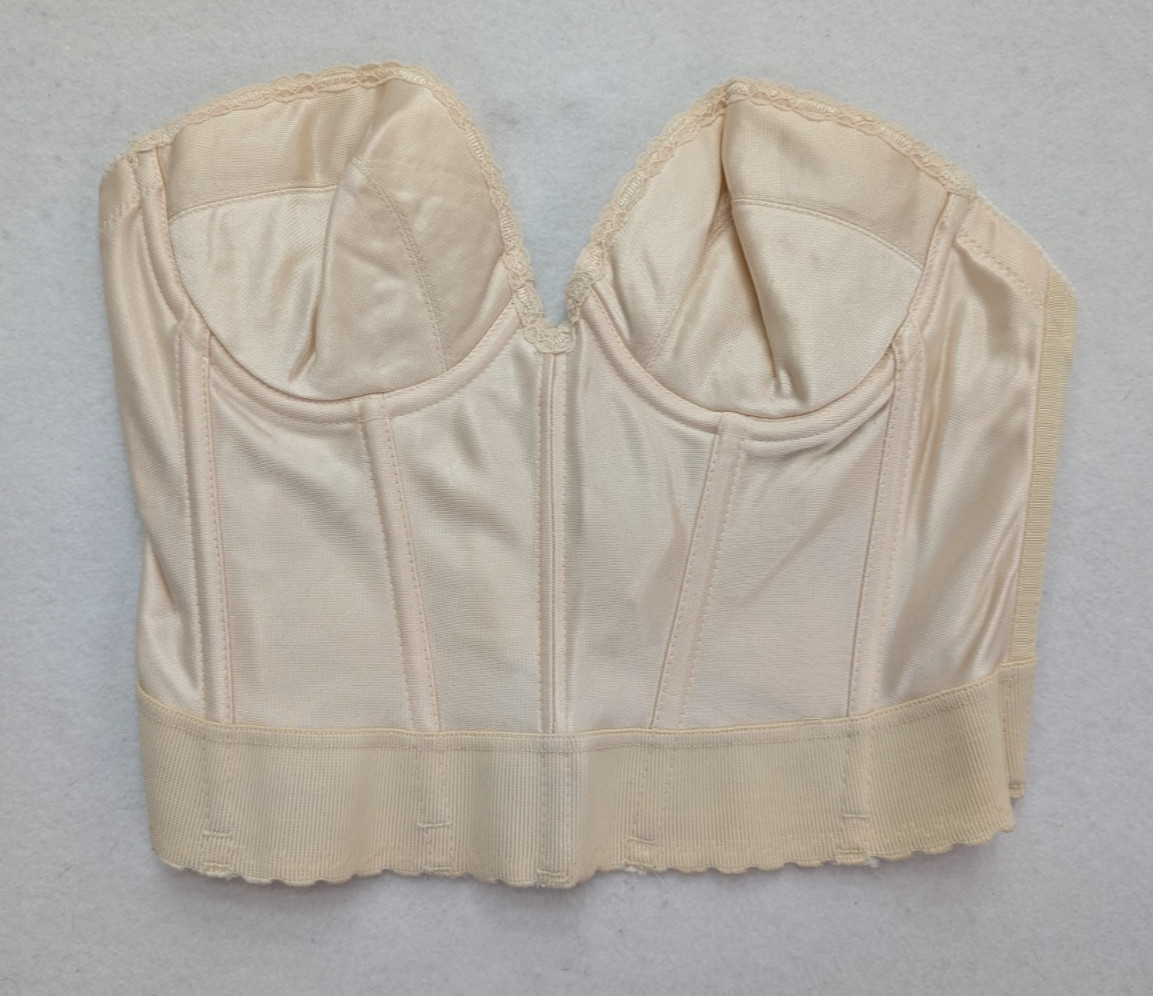 Carnival Vintage Women&rsquo;s Bra Size 36B Beige Bustier Strapless Low Back Plunge