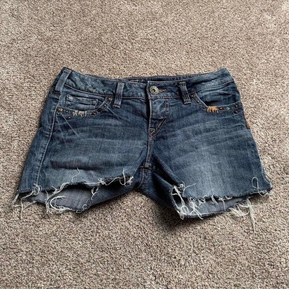 SILVER JEANS ROCKABILLY BUTTON FLAP DENIM SHORTS