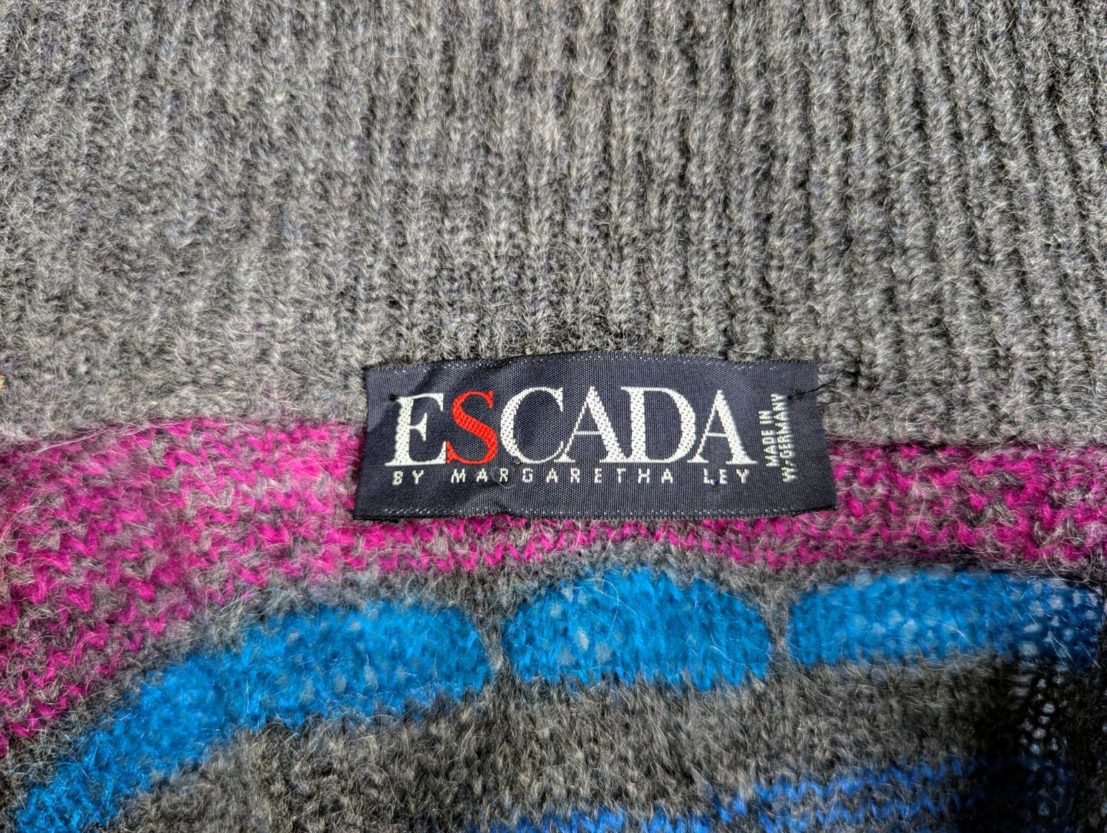 Vintage Escada Margaretha Ley Long Sleeve Mohair Sweater Size 38 W Germany 1980s