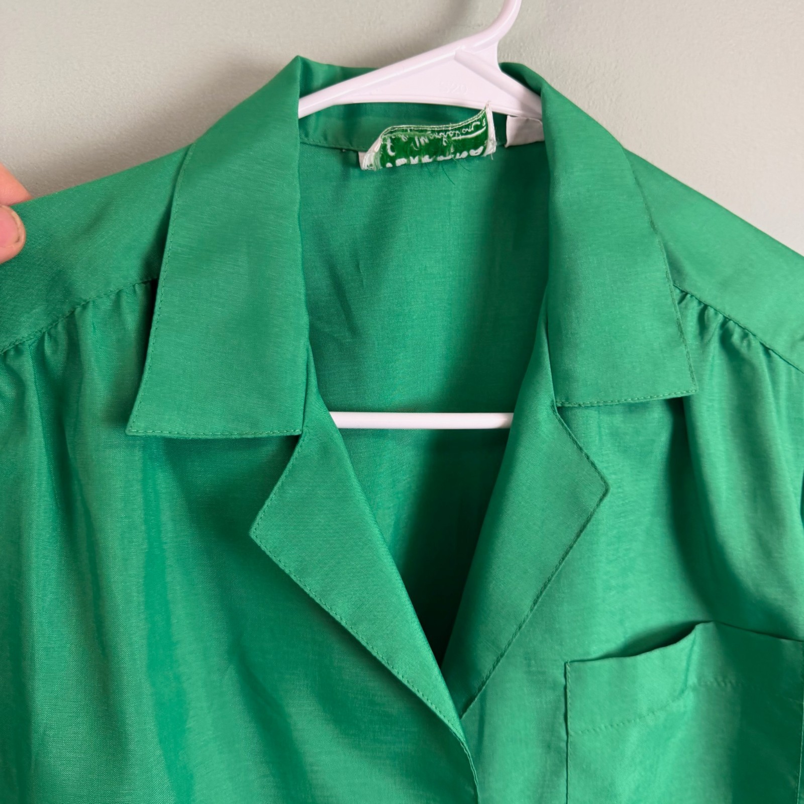 Vintage Silkhana by Lady Manhattan Polyester Green Long Sleeve Blouse MED?