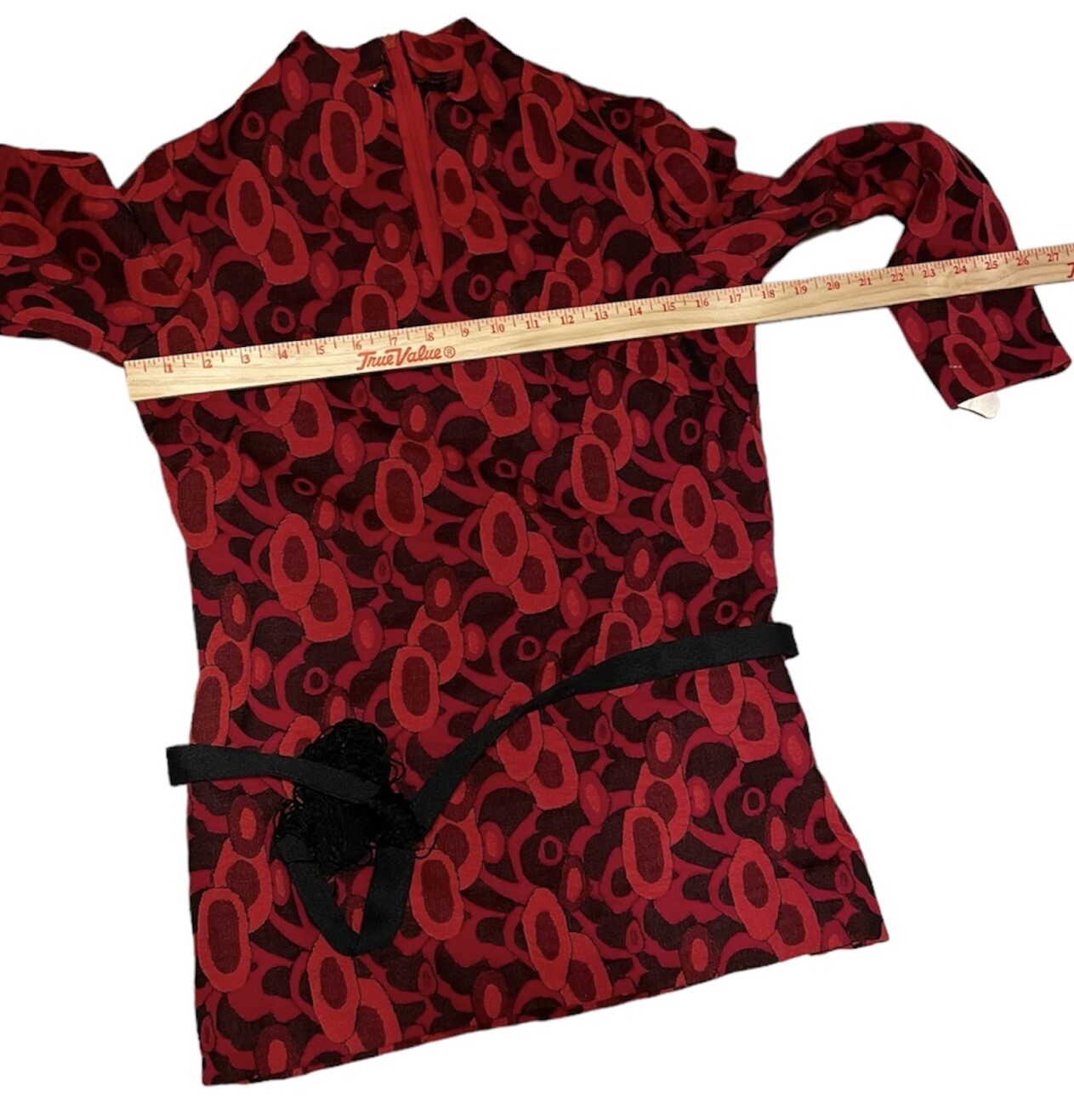 Vintage Black & Red Geometric Print Fringed Belt Blouse Top Zip Back 36” Bust