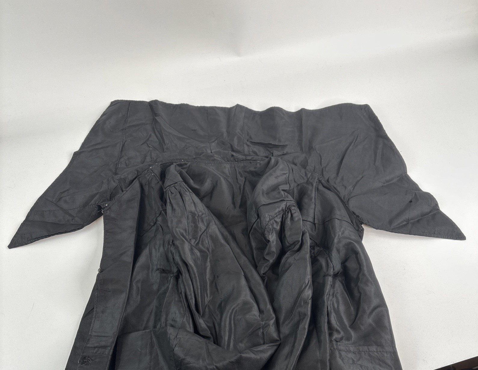1800&rsquo;s Antique Victorian Ladies Black Silk Taffeta Mourning Coat w/ Large Collar