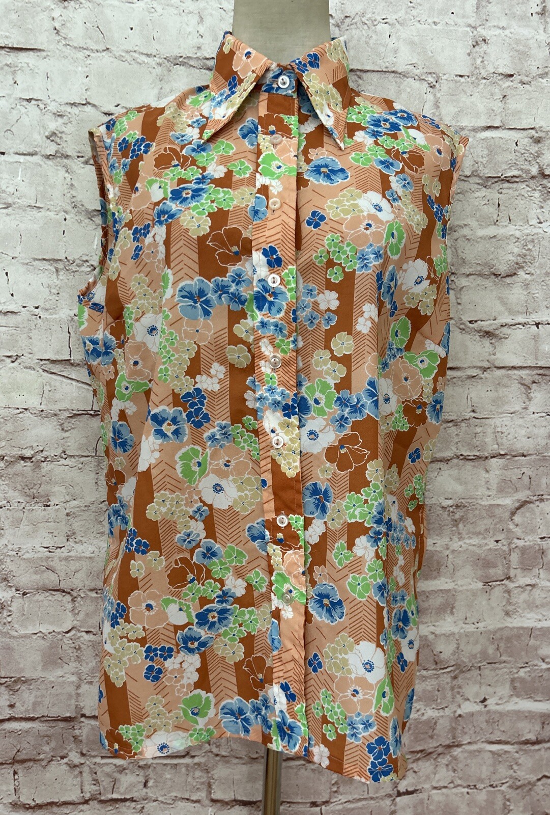 K-Mart Top Women 42 (44) Vintage 1970s Floral Pointed Collar Sleeveless Summer
