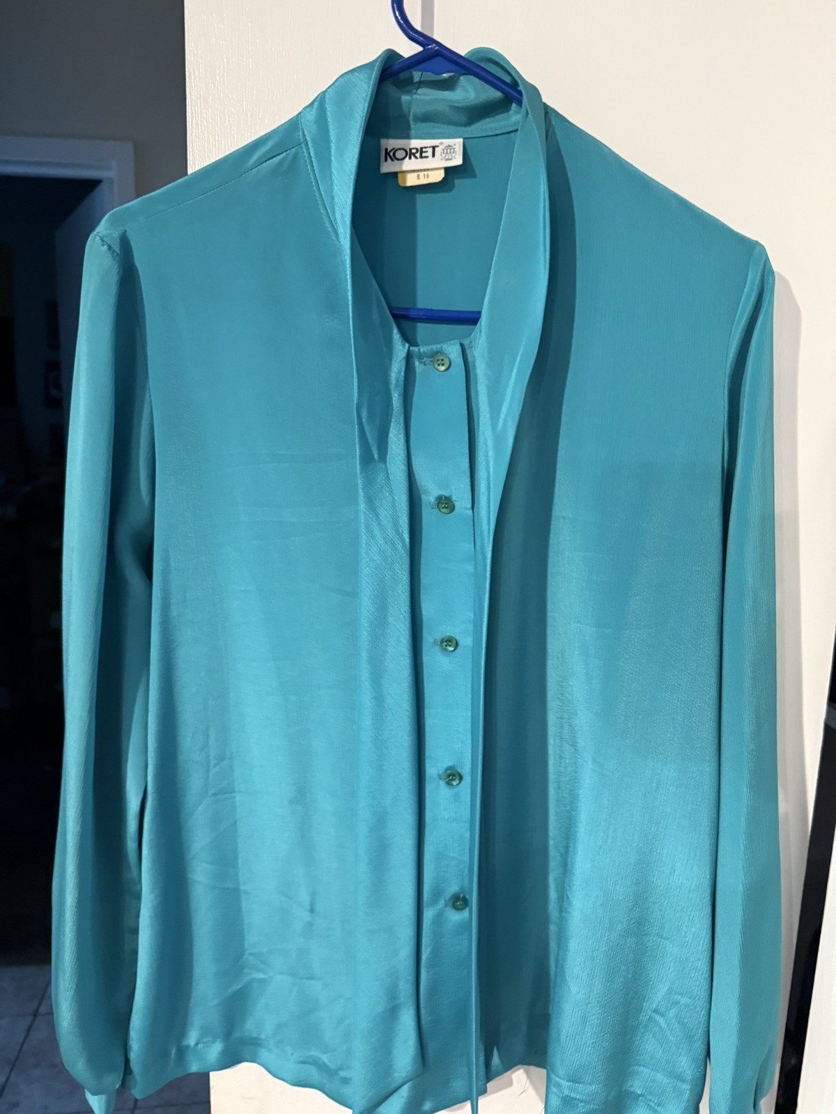 NWT Vintage Koret Women’s Blouse Shirt With Neck Ribbons Size 16