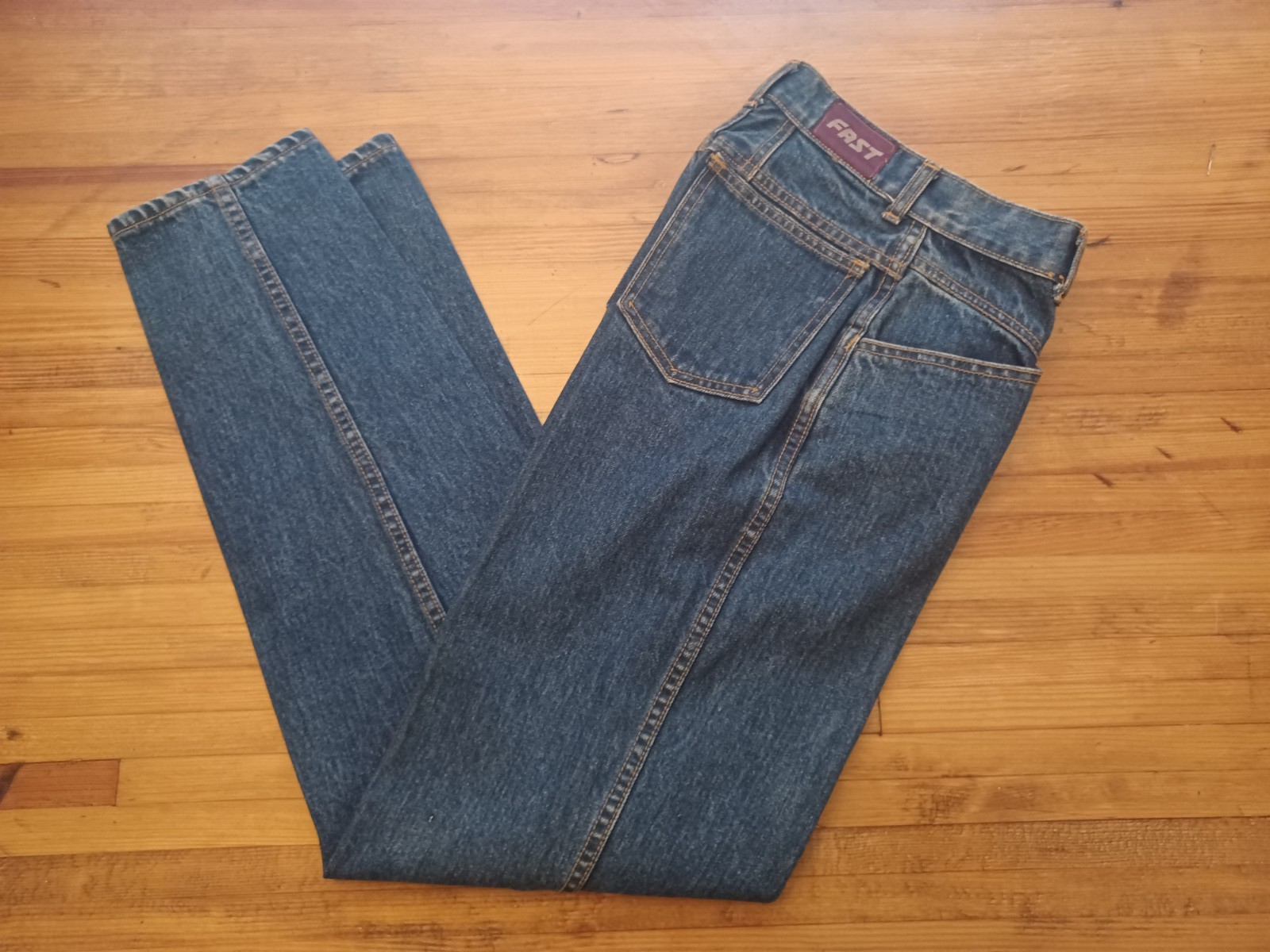 Vintage 1970s / 80s FAST brand denim Jeans SIZE 3, 22in waist, tapered leg
