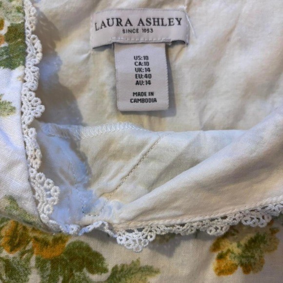Vintage Cottagecore Laura Ashley Floral Dress
