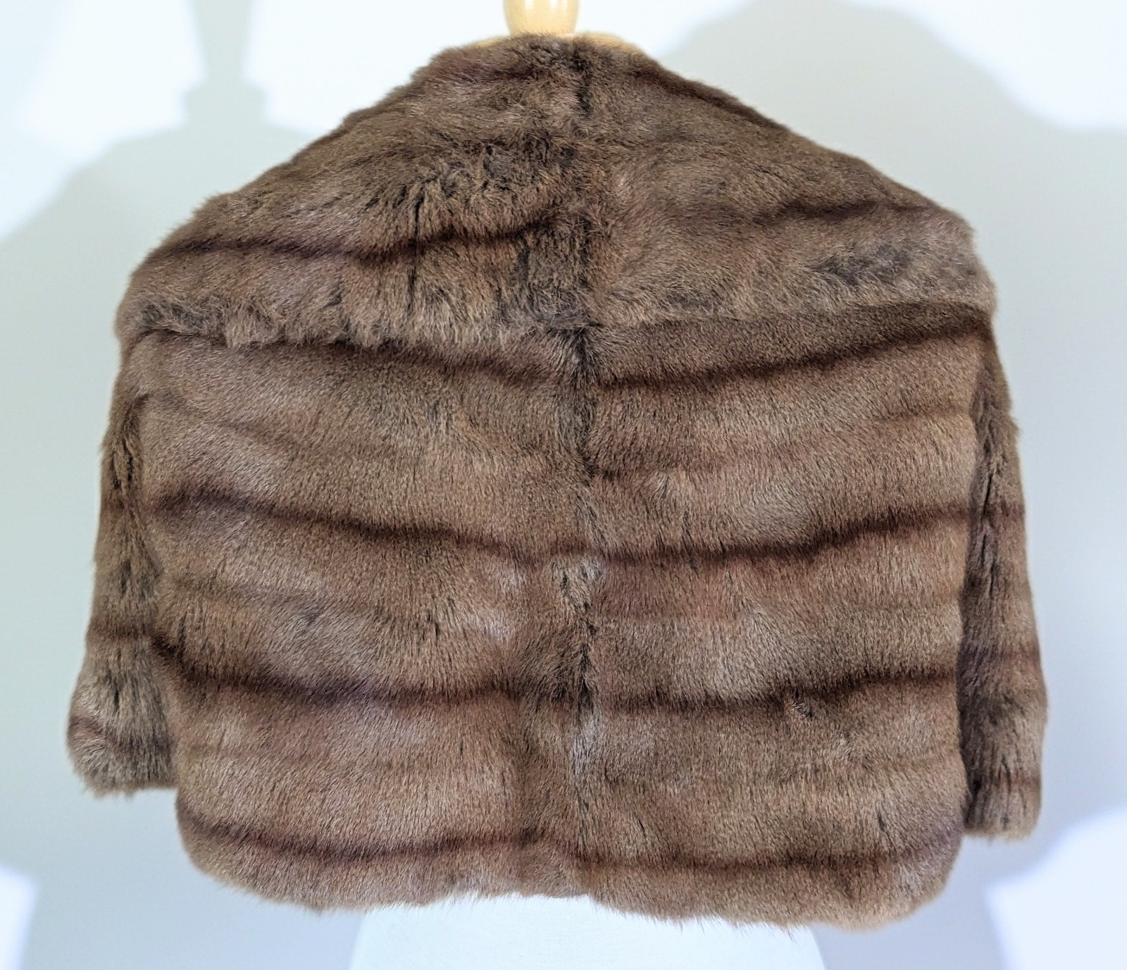 Vintage 1940s A-F Schwalbe Furs Toledo Mink Capelet Real Fur Multi-Tone Brown