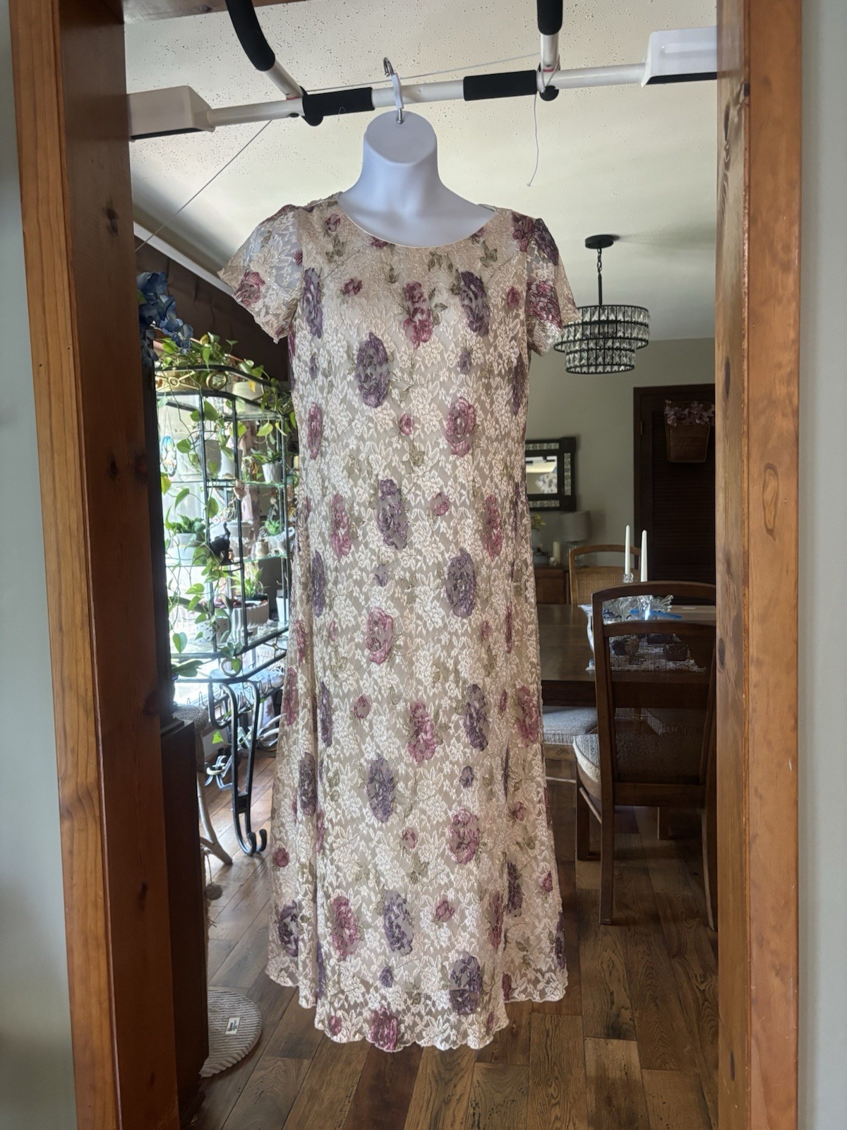 Vintage Floral Lace Short-Sleeve Midi Dress in Cream with Pink & Purple Bloom