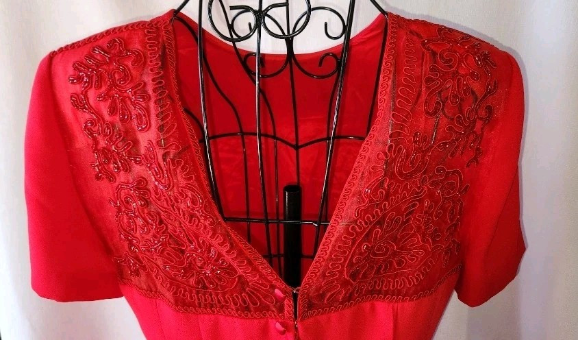Donna Morgan Red Beaded/ Embroidered Chiffon Dress Formal/Cocktail Dress Sz 10
