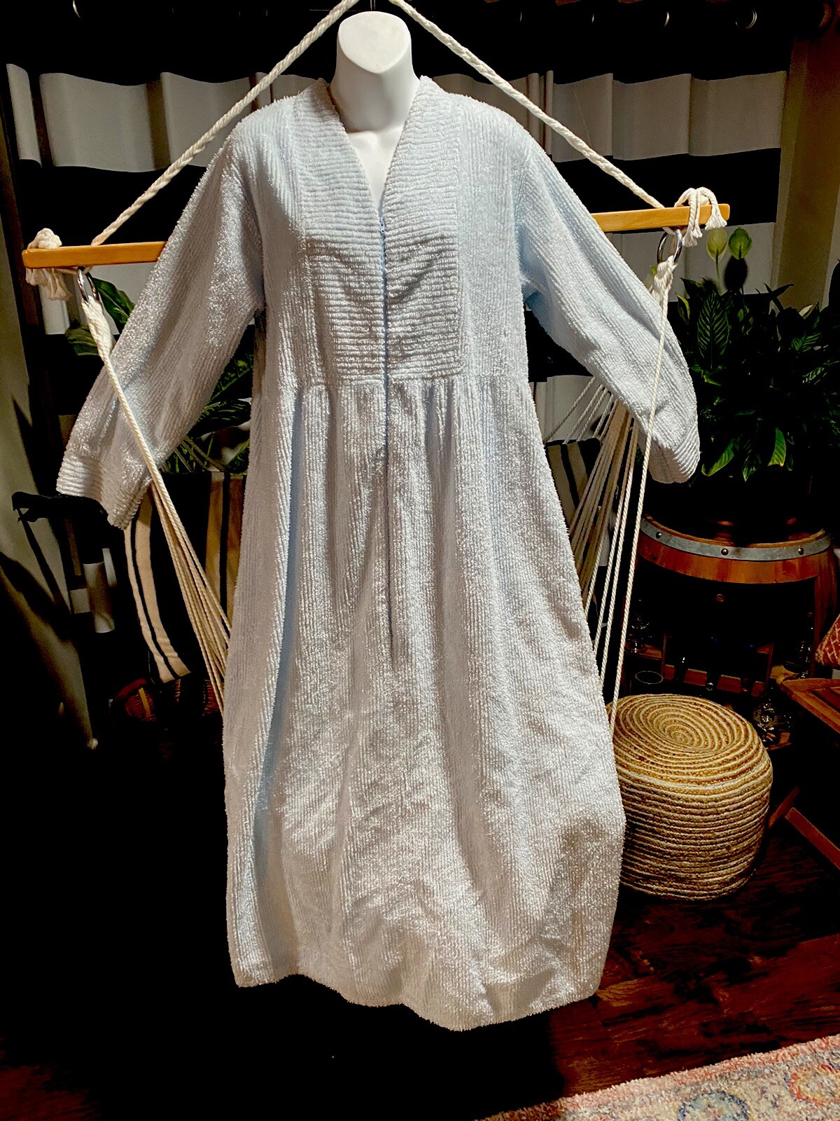 Vintage Signature II Stan Herman Zip Chenille Robe Size Small Powder Blue Pocket