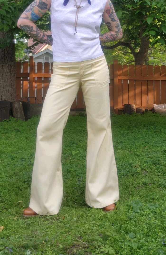 1970s 1960s Wrangler Bell Bottom Pants SM Butter Yellow Low Rise Vintage