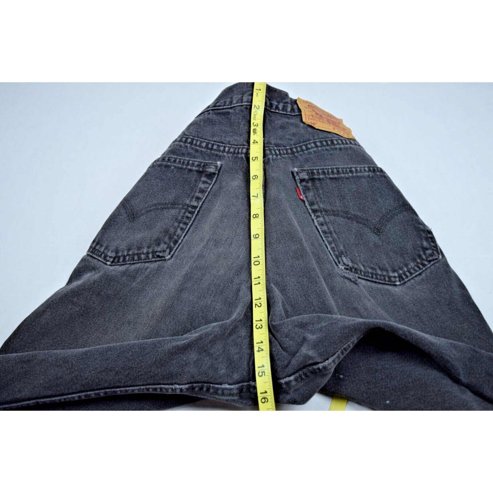 Vintage Levis 550s 33 x 30 90s Black Jeans Relax Fit Straight Leg Made USA 1999