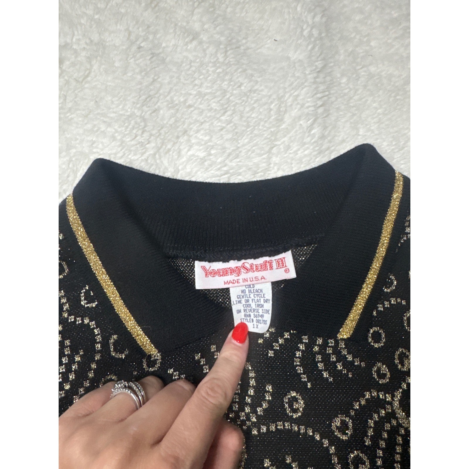 Young Stuff III Sweater Womens 1X Black Gold Excellent Vintage Metallic Polo