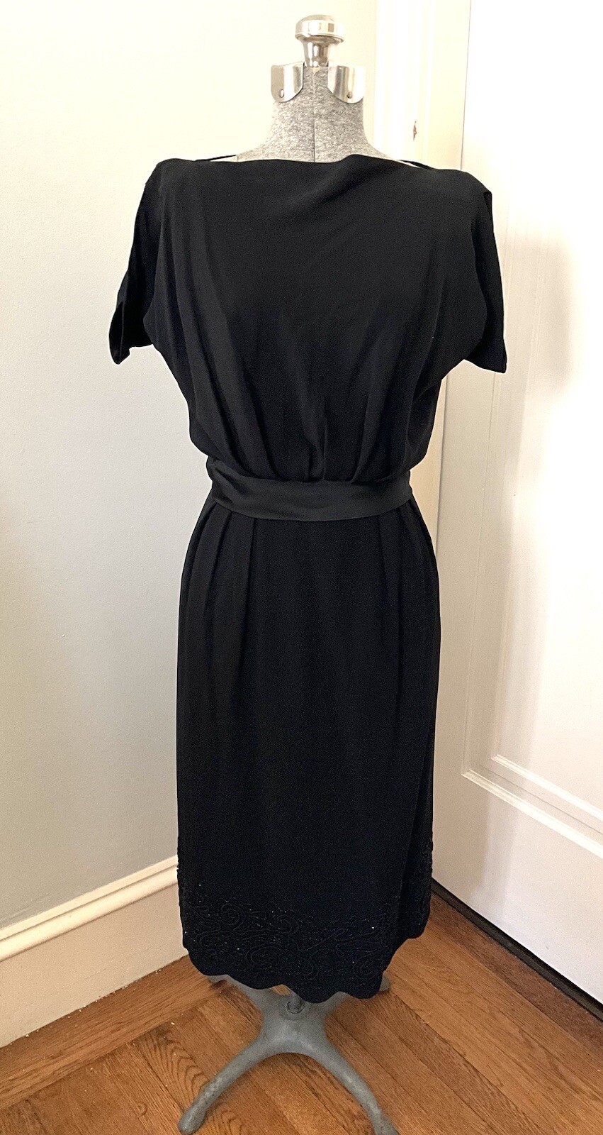 Vintage 1960&rsquo;s Carlye Black Dress with Beaded Scalloped Hem