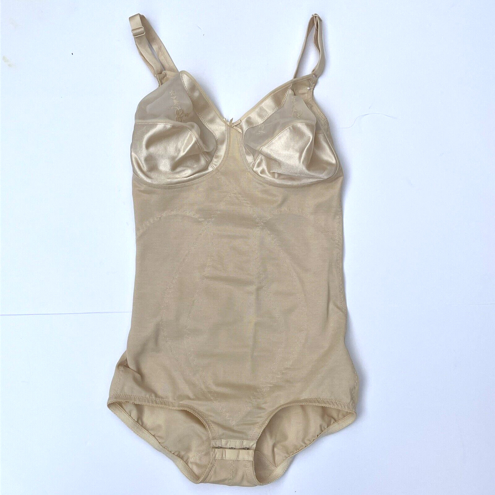 Vintage JC Penny Adonna 36C Style #7155 Nude Bodysuit Shapewear Wireless USA
