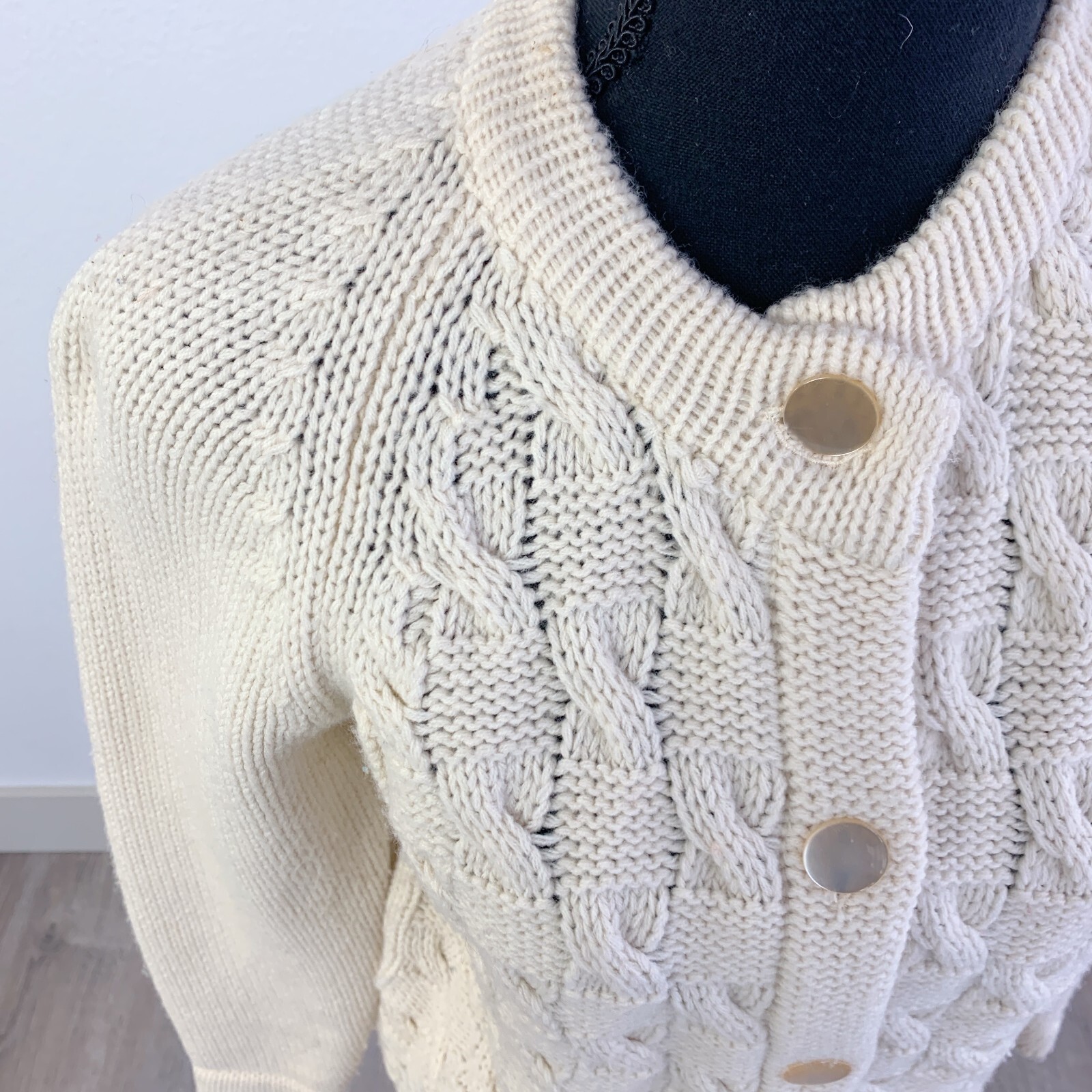 Vintage Acrylic Full Fashioned Ivory Geometric Chunky Knit Cardigan Sweater 36