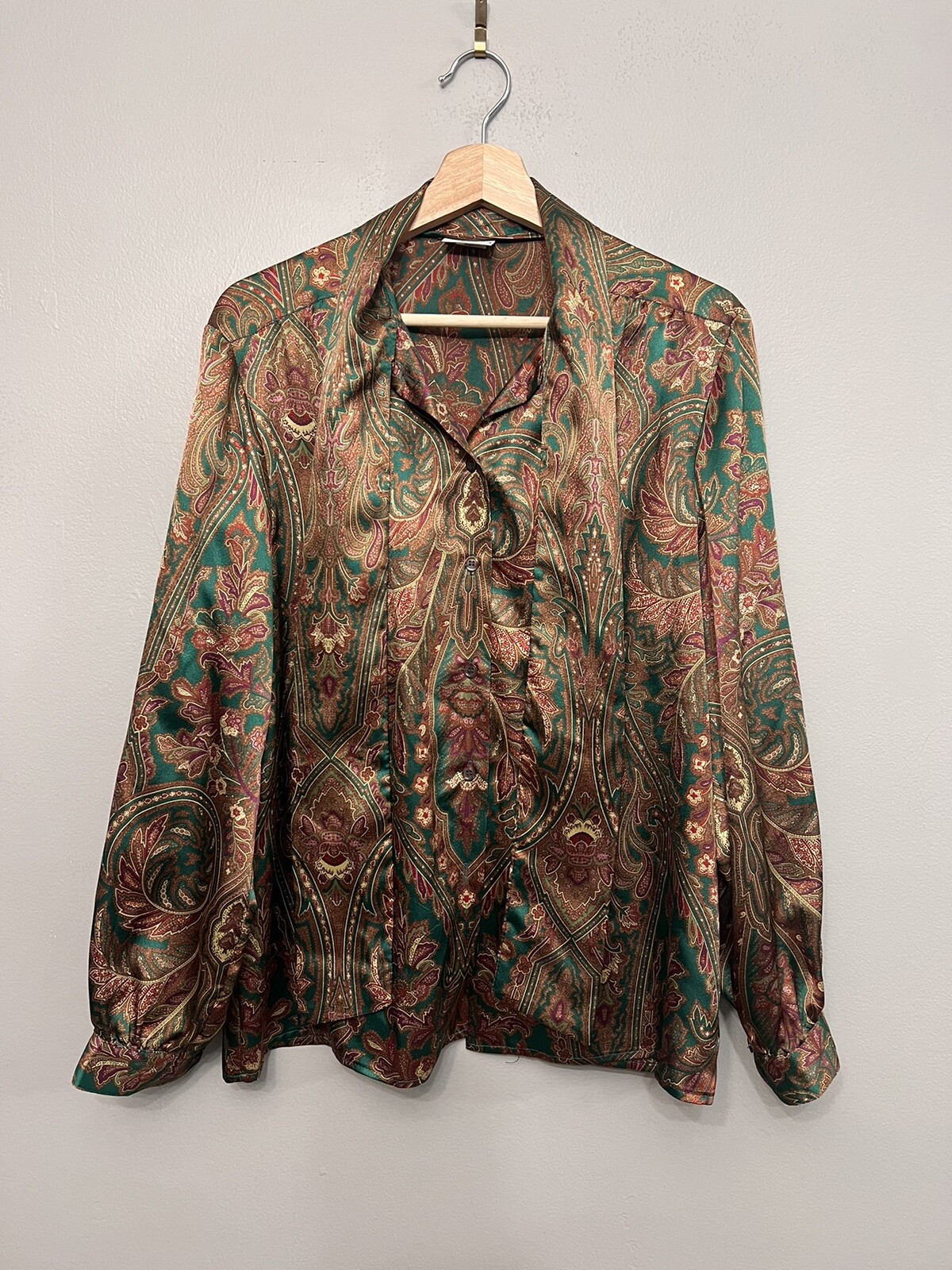 VTG Russ Made In USA Multicolor Paisley Pattern Satin Shirt W/ Neck Tie Size 12