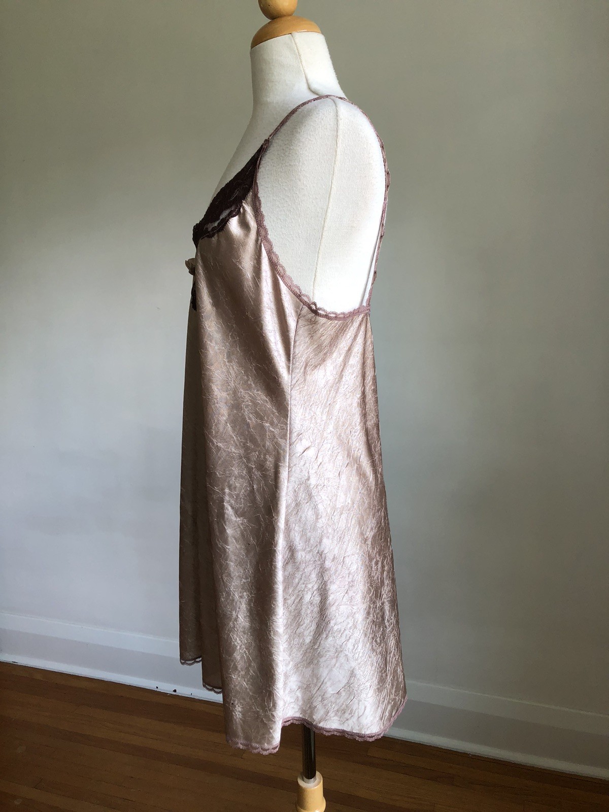 GORGEOUS VTG Dominique & Simone Hand-dyed Silky Satin & Lace Chemise Lingerie M