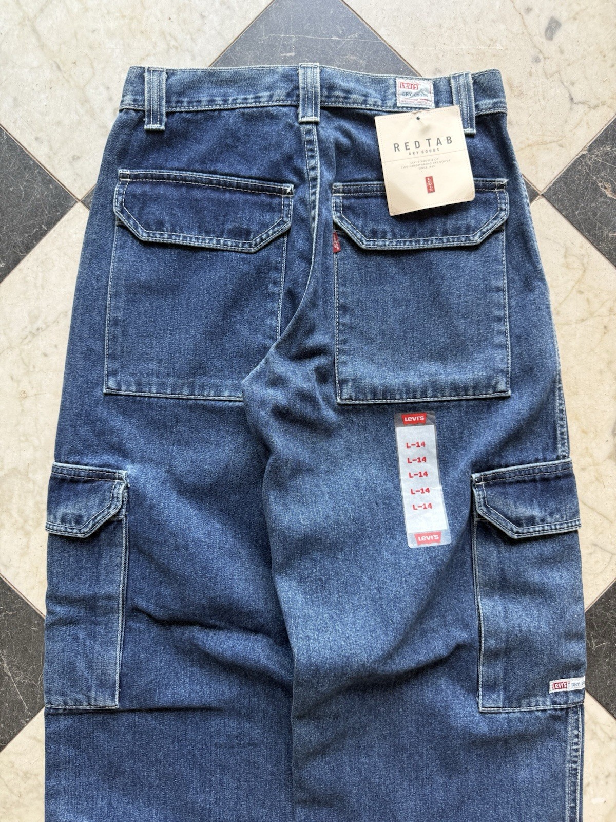 1990s Levi Dry Goods Denim Cargo Pants Size 14 (28×28.5) Brand New NWT