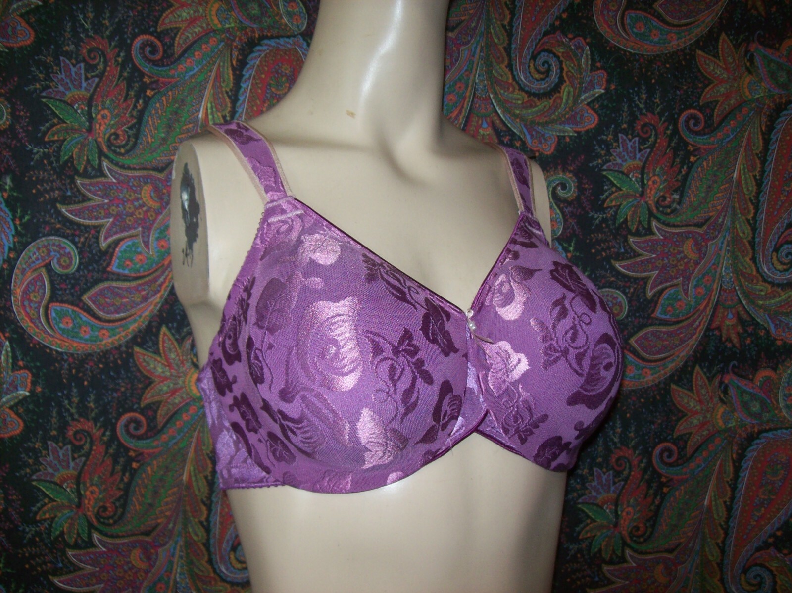 Vtg Wacoal Awareness Magenta Full Figure Seamless Underwire Bra 34DD 85567