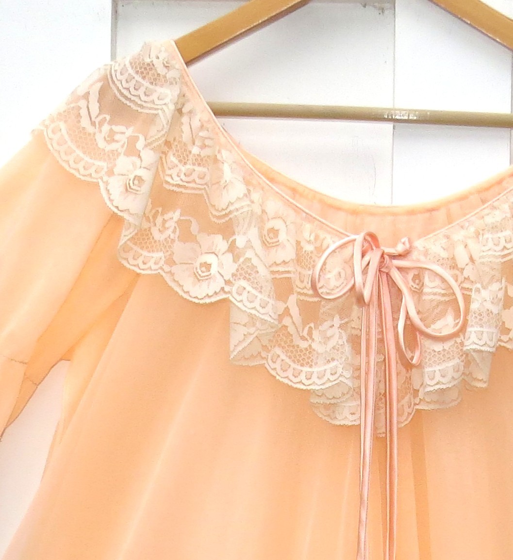 Vtg INTIME Bright Pink Coral Sheer Chiffon Peignoir Robe Nightgown RUFFLES L