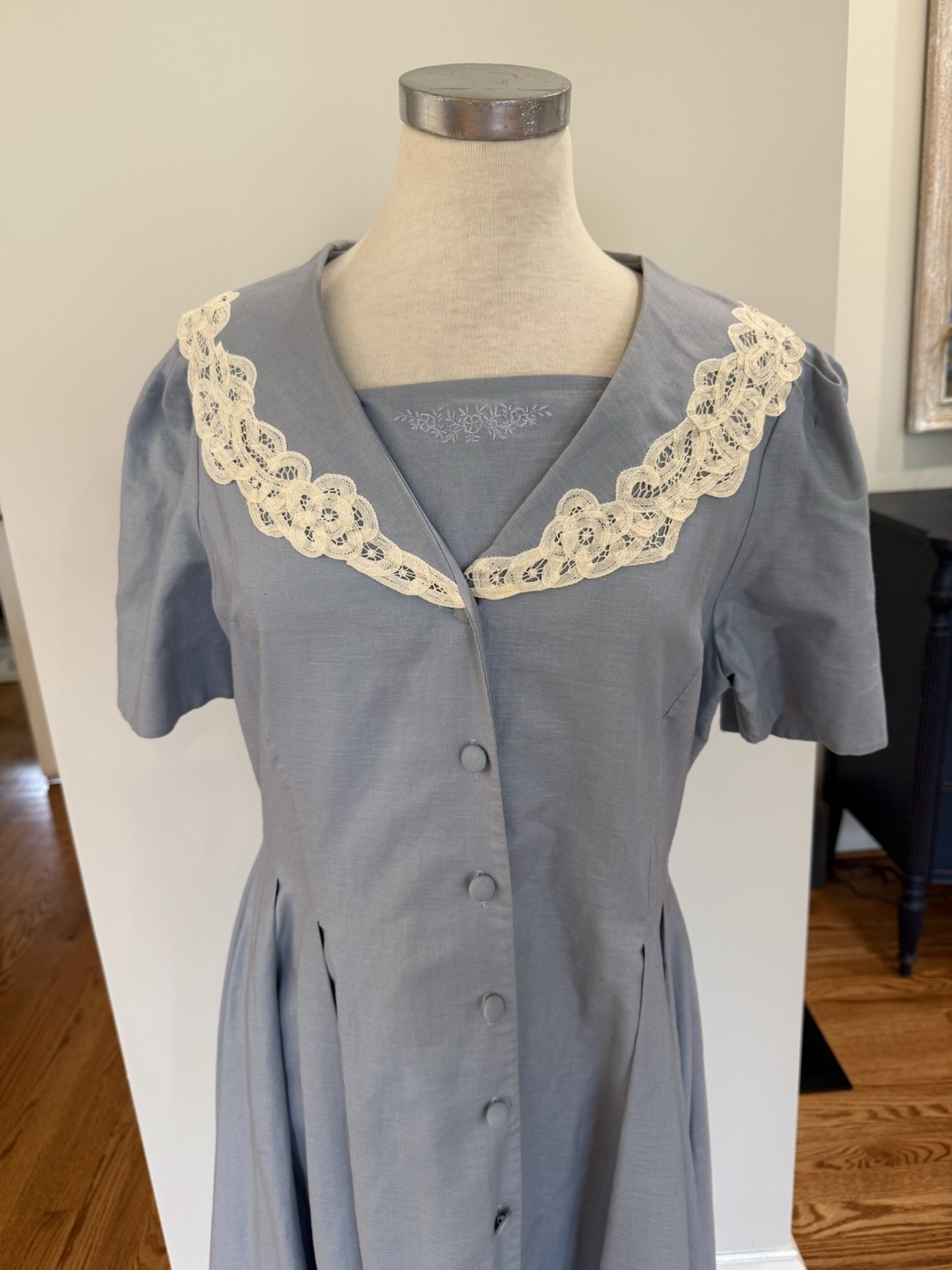 Laura Ashley Vintage Blue linen cotton lace collar dress Sz US 12 Excellent!